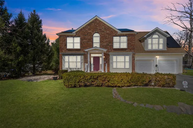 $549,000 | 15 Bobrick Road, Poughkeepsie, NY 12601