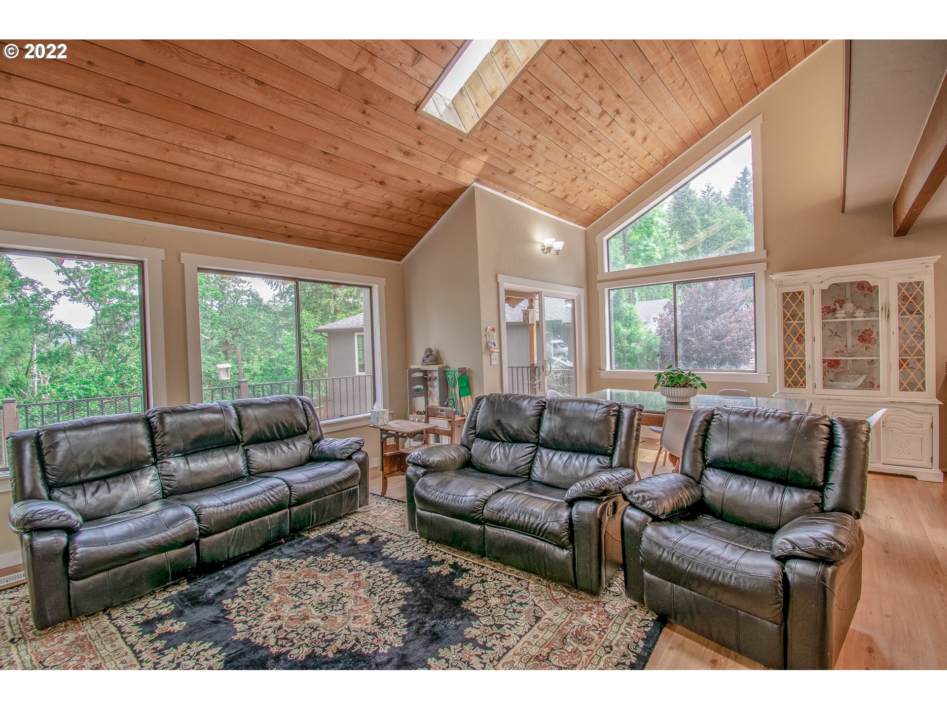 864 South 73rd Street Springfield, OR 97478 - Photo 3 of 30 a living room with furniture and a large window