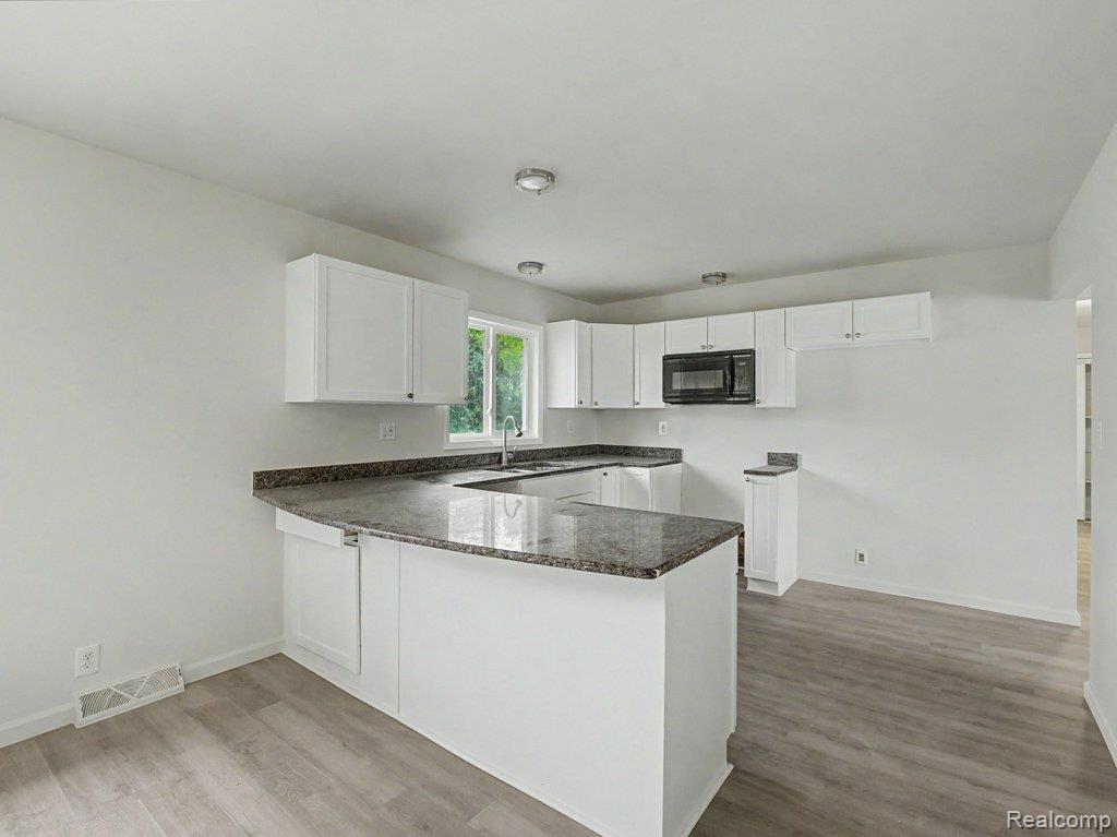 11414 North Lewis Road Clio, MI 48420 - Photo 6 of 54