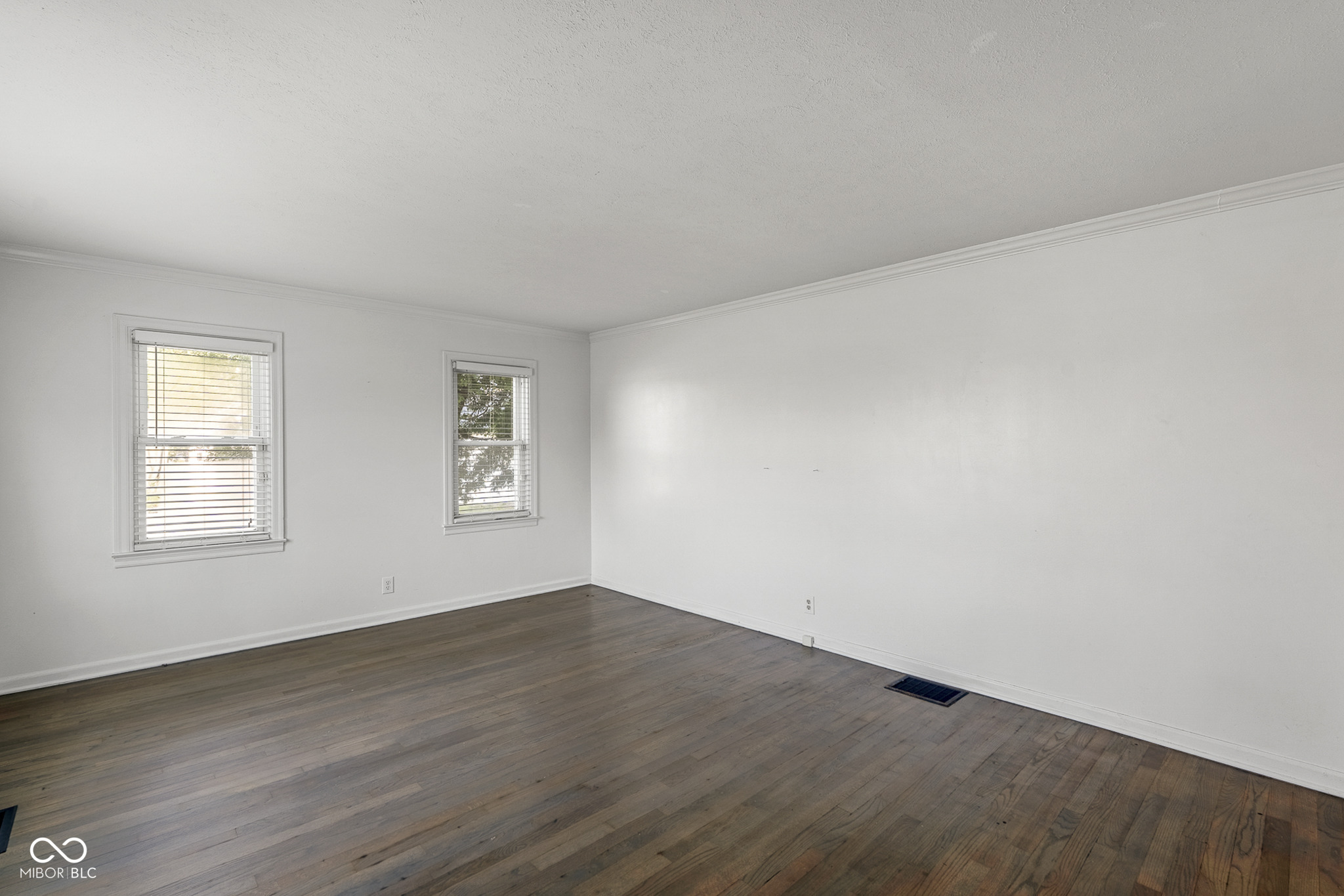 8640 McGaughey Road Indianapolis, IN 46239 - Photo 6 of 27 Gallery Image 6