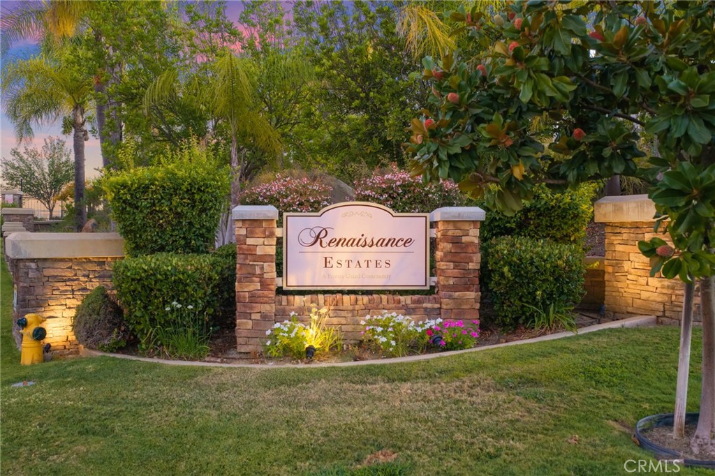 44995 Via Renaissance Temecula, CA 92590 - Photo 34 of 58 Private gated entrance