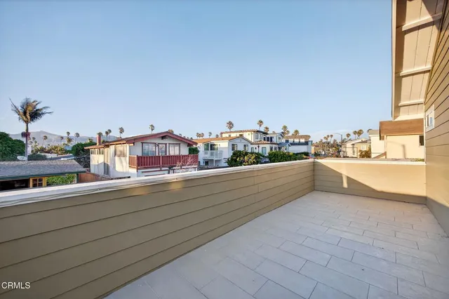 a view of a house with a garage