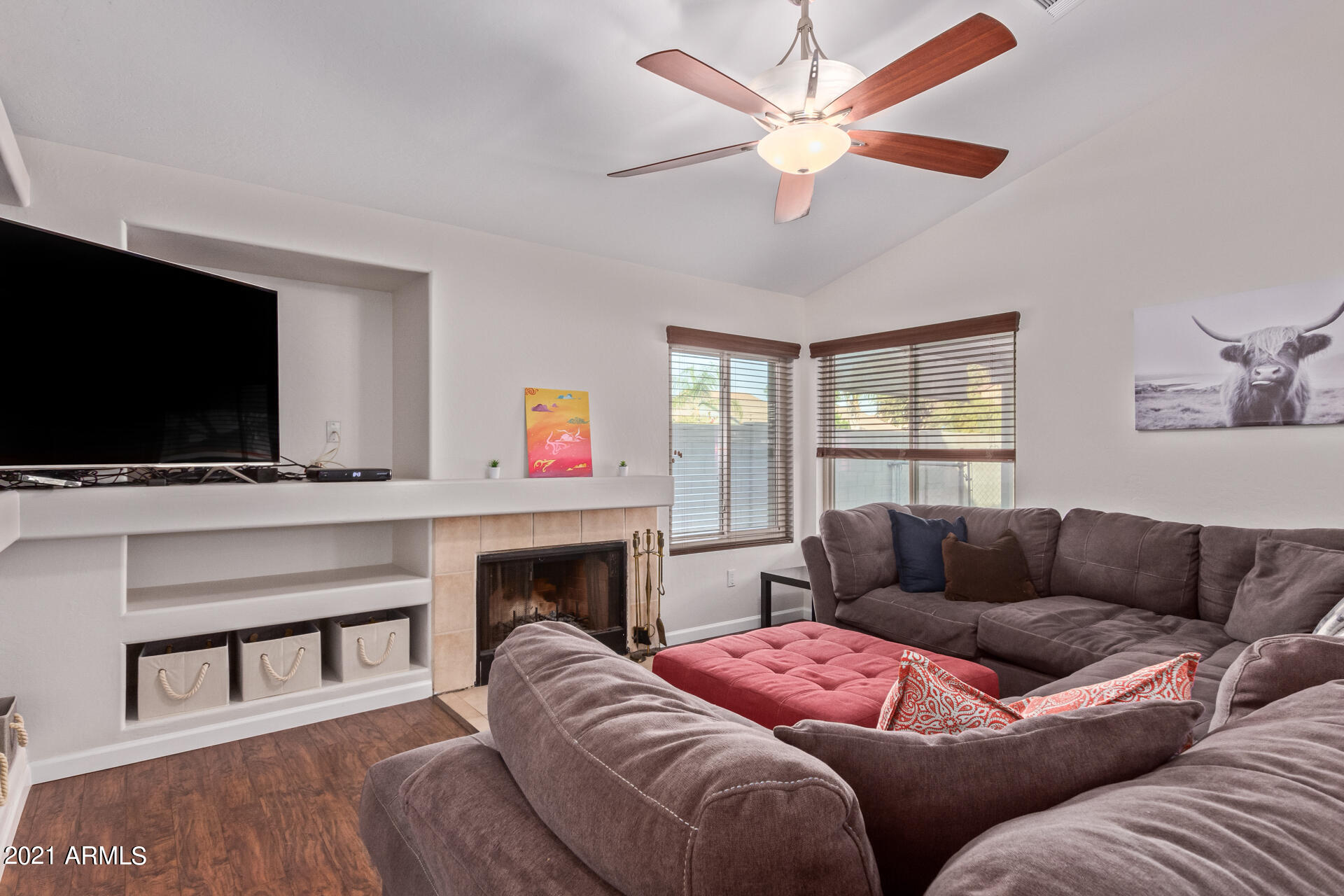 2084 East Appaloosa Road Gilbert, AZ 85296 - Photo 9 of 19 0005-05 - Appaloosa