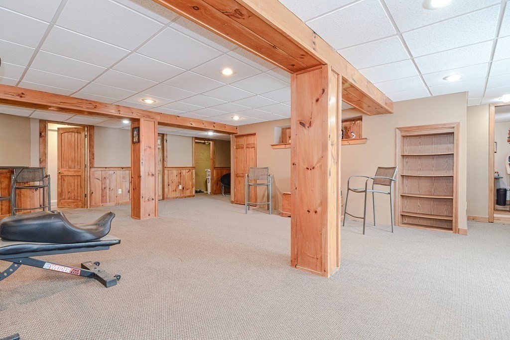 32 Allen Road Brookfield, MA 01506 - Photo 16 of 40 a view of a livingroom with furniture
