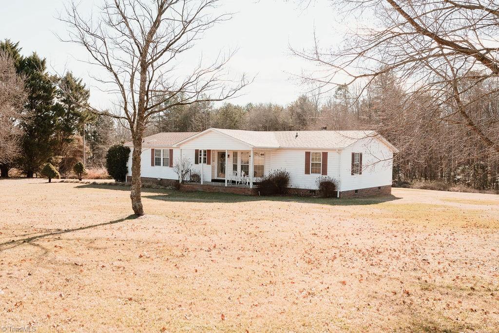 1055 Hamlin Ford Road Dobson, NC 27017 - Photo 2 of 28 Gallery Image 2