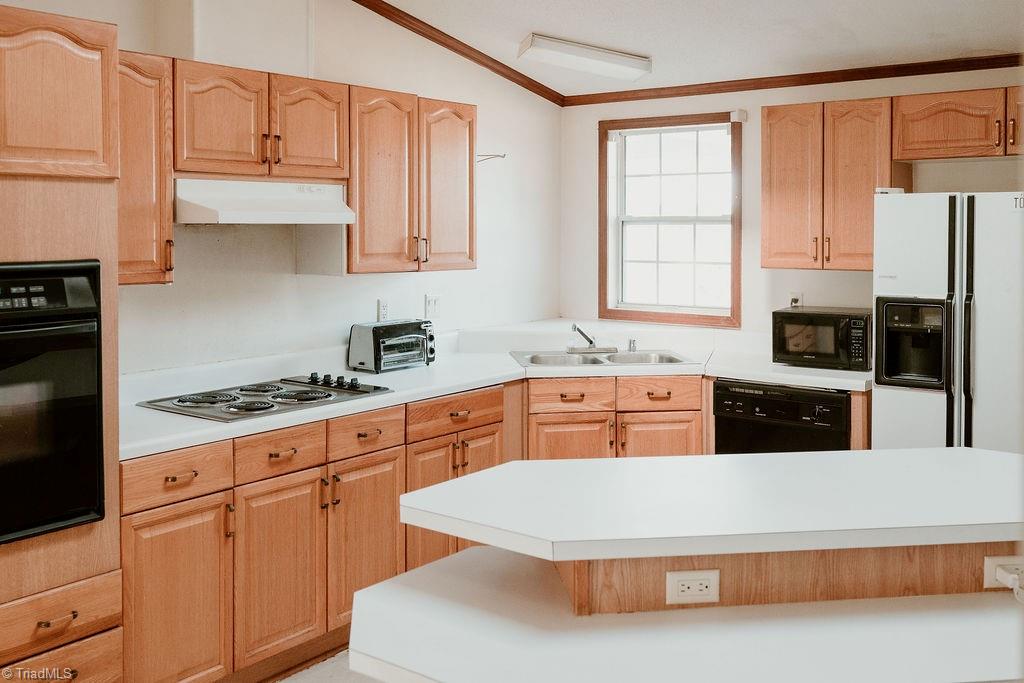 1055 Hamlin Ford Road Dobson, NC 27017 - Photo 7 of 28 Gallery Image 7