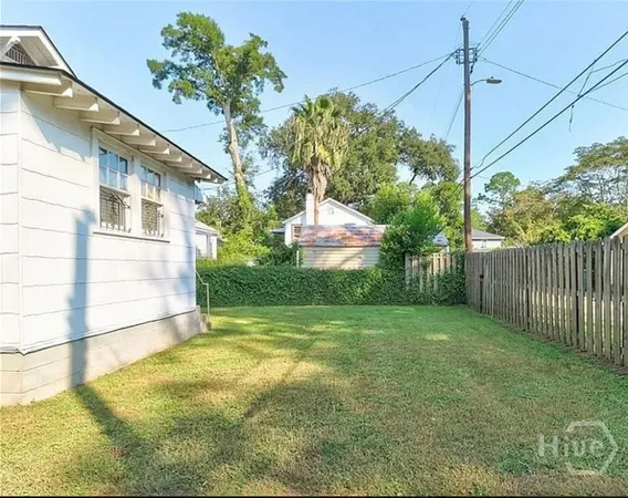 $2,900 | 1507 East 51st Street, Savannah, GA 31404