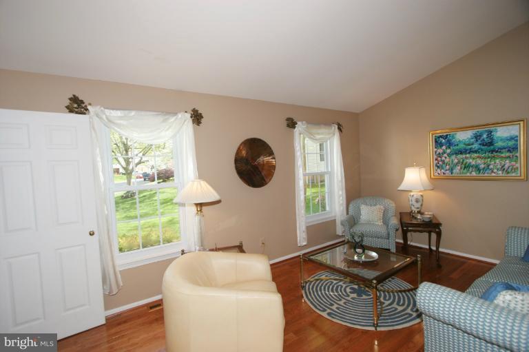 10060 Marshall Pond Road Burke, VA 22015 - Photo 25 of 30 Living Room 1