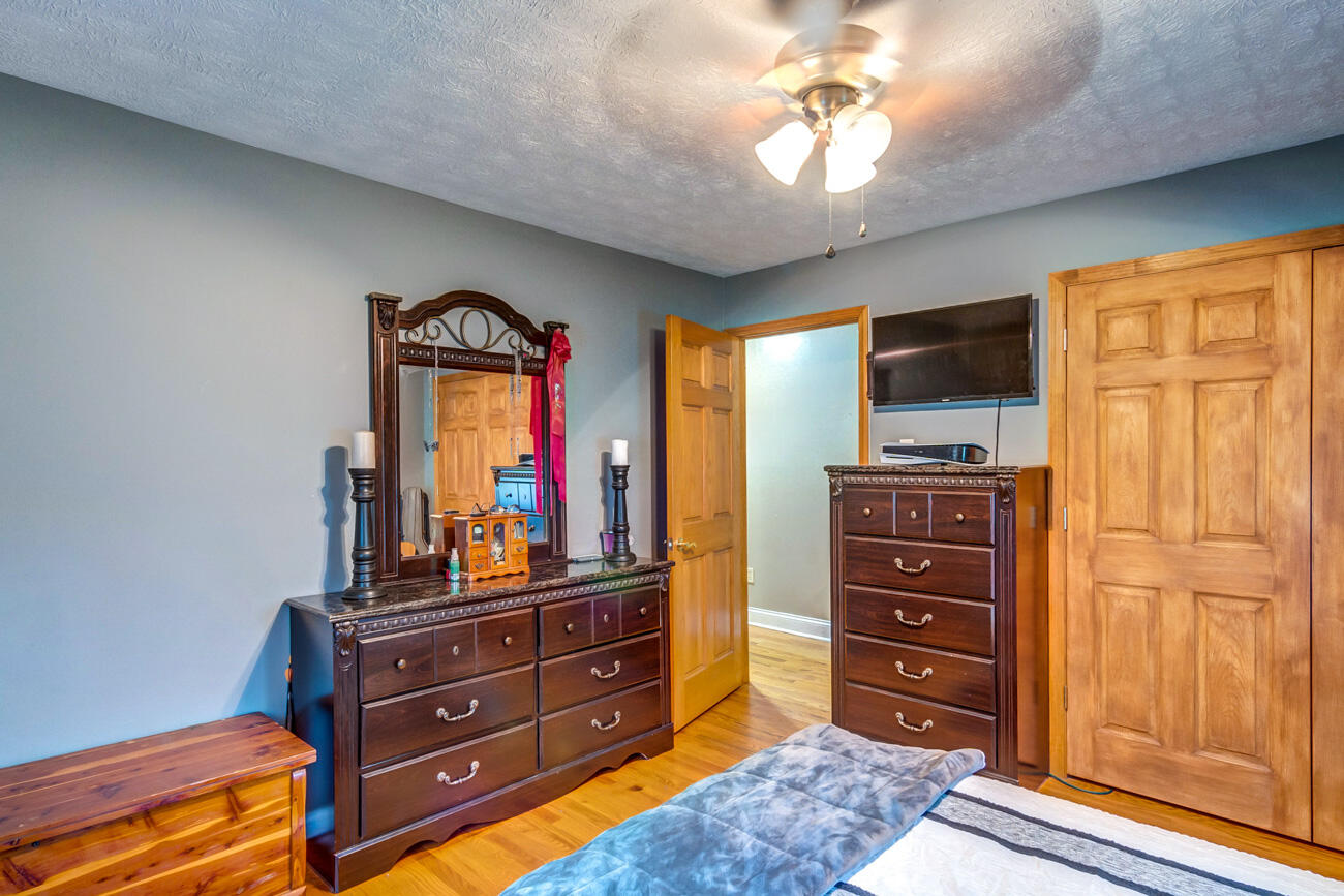 810 White Oak Road Irvine, KY 40336 - Photo 15 of 38 167