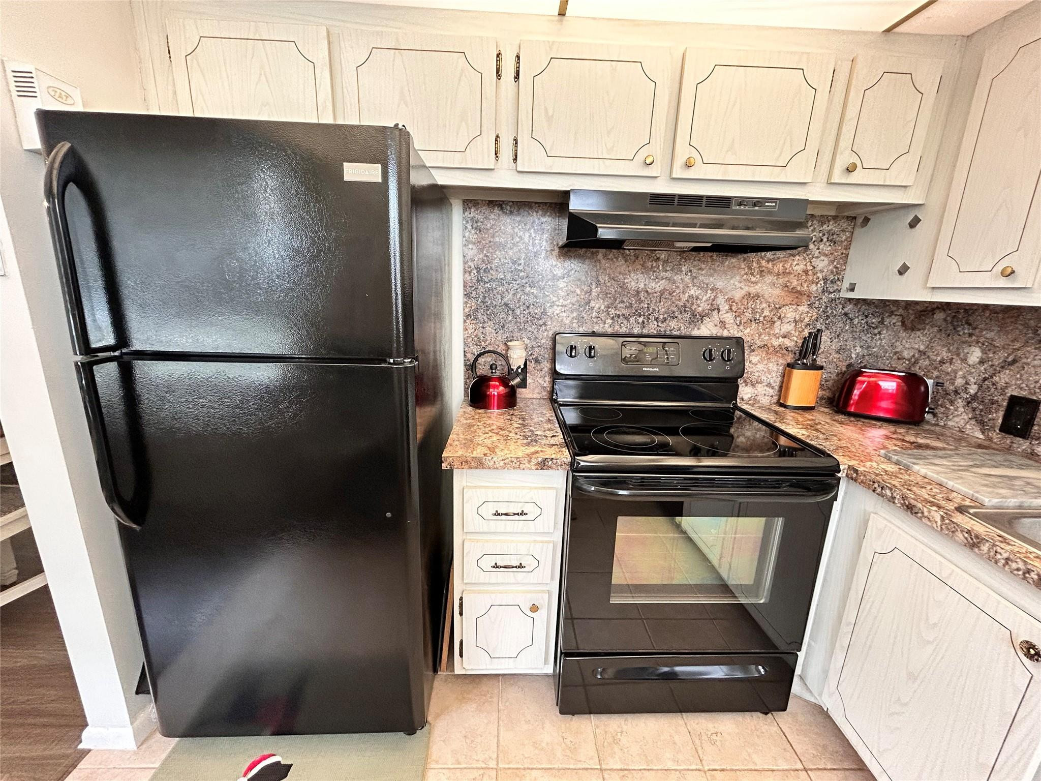 210 Fanshaw East, Unit 210 Boca Raton, FL 33434 - Photo 17 of 62 Photo 17