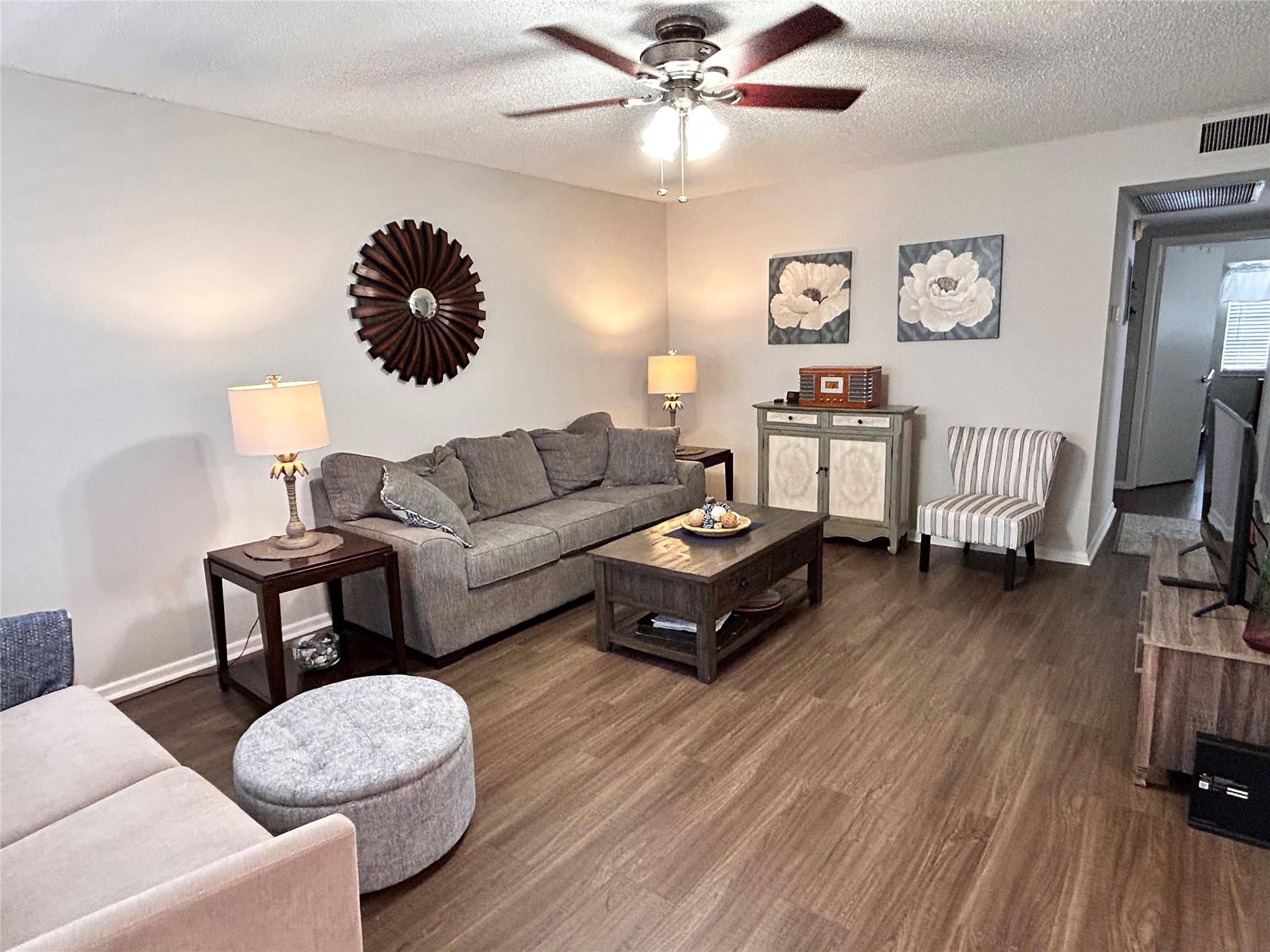 210 Fanshaw East, Unit 210 Boca Raton, FL 33434 - Photo 5 of 62 Photo 5