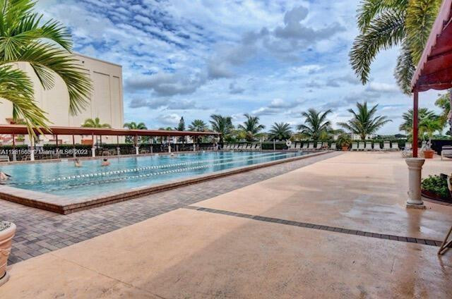 210 Fanshaw East, Unit 210 Boca Raton, FL 33434 - Photo 57 of 62 HUGE Pool