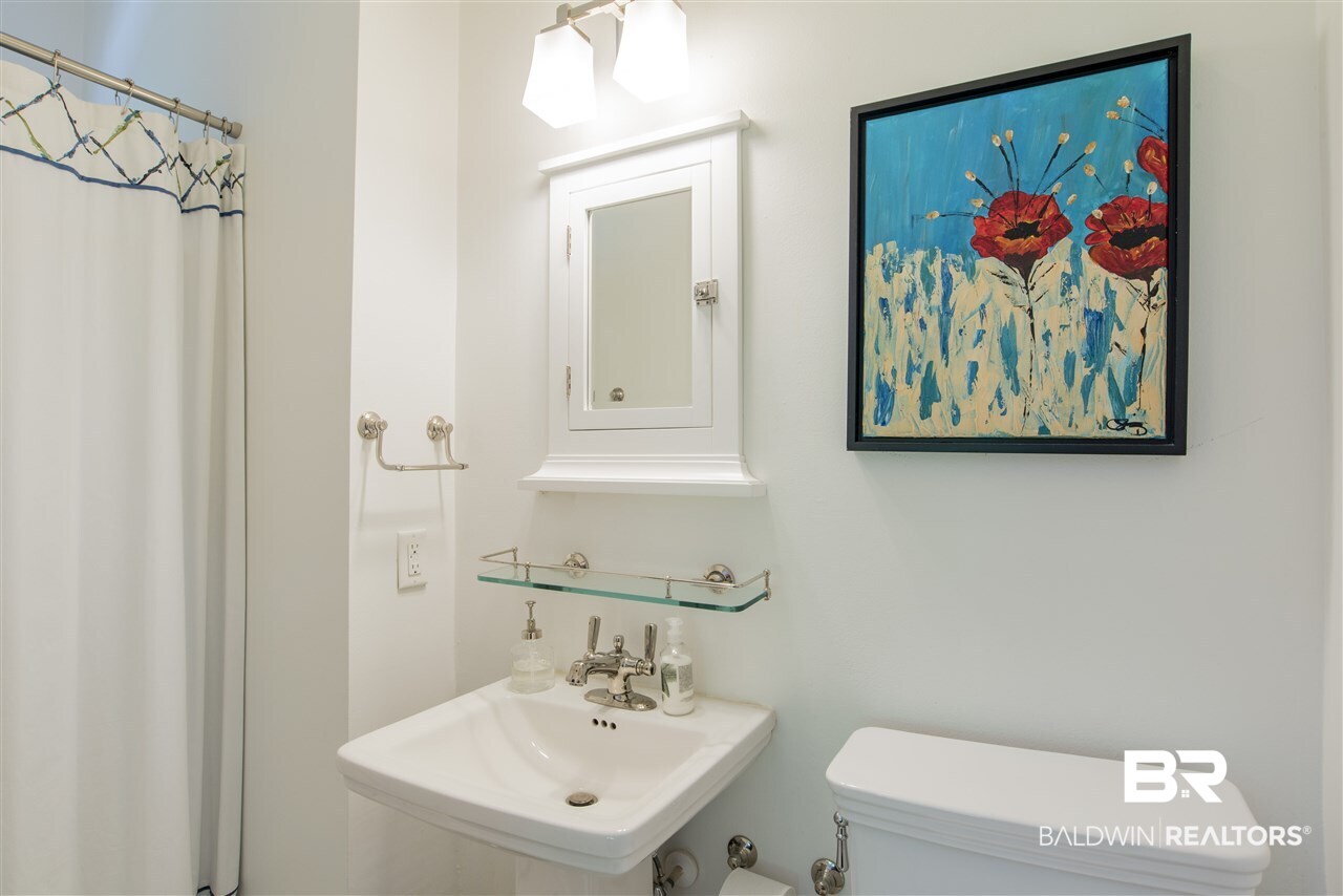 57 North Bayview Street Fairhope, AL 36532 - Photo 32 of 49