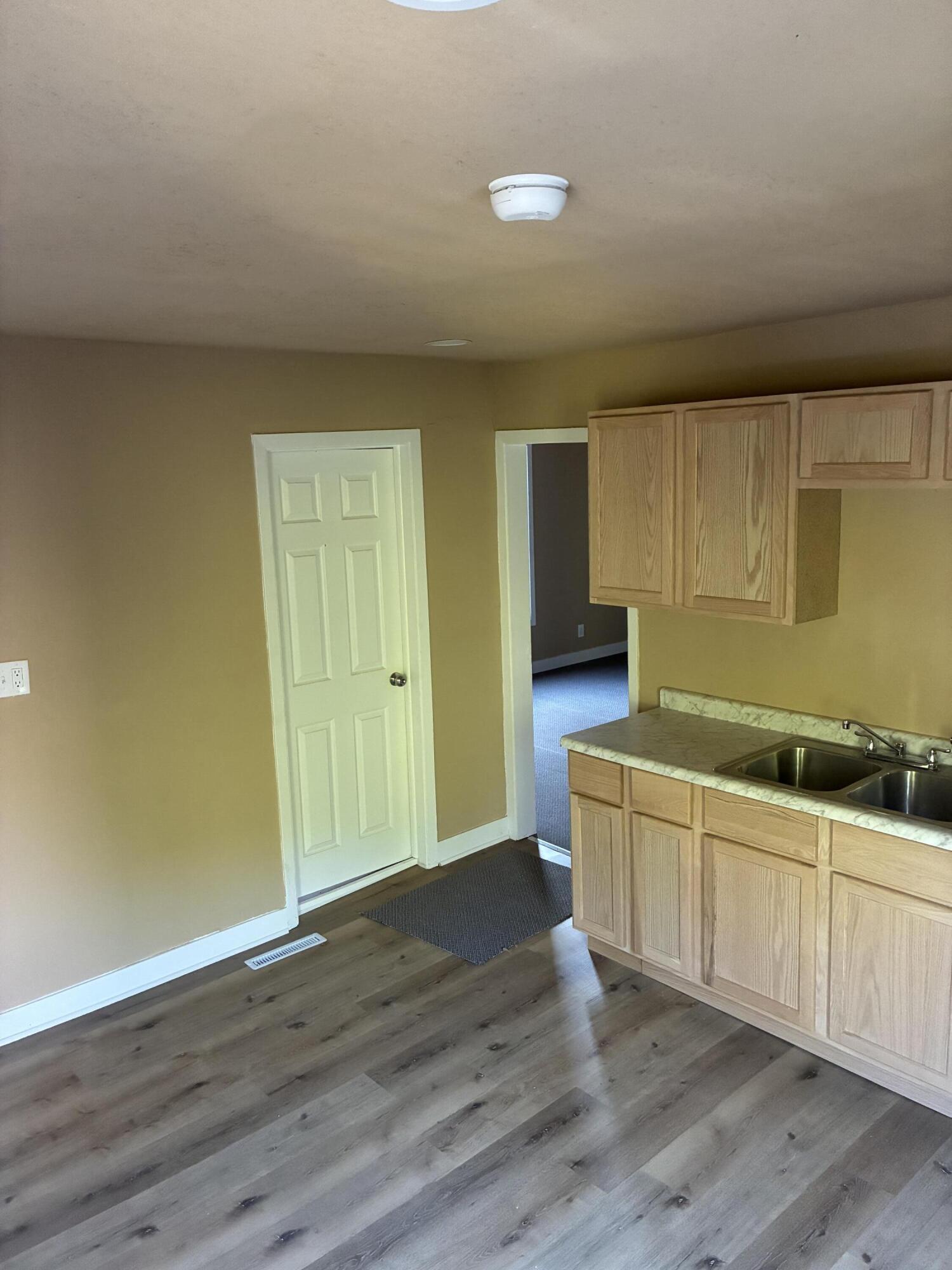 2415 Prospect Street Racine, WI 53404 - Photo 7 of 33 UPPER KITCHEN