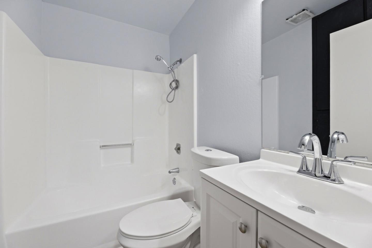 7 Las Moradas Circle San Pablo, CA 94806 - Photo 30 of 45