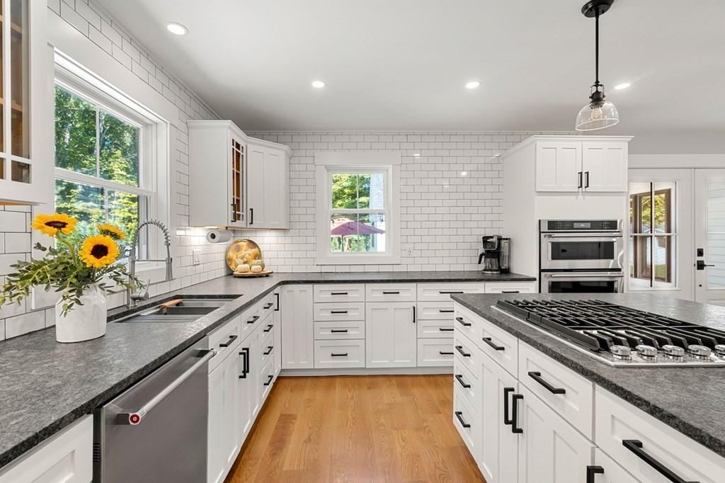 35 Lovers Lane Groton, MA 01450 - Photo 4 of 38