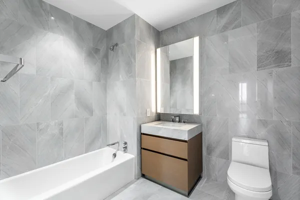 $17,900 | 15 Hudson Yards, Unit 38C | Hudson Yards