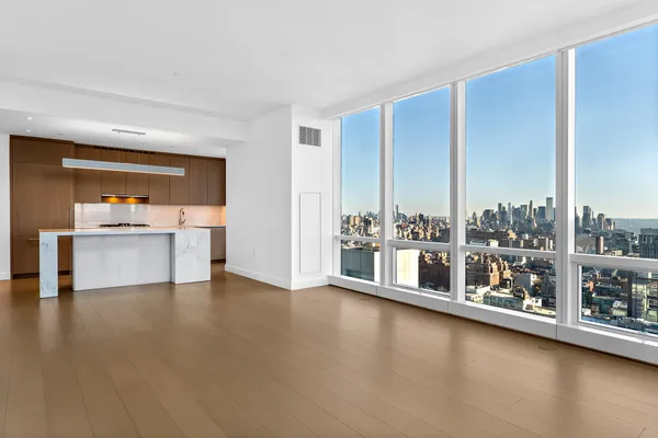 $17,900 | 15 Hudson Yards, Unit 38C | Hudson Yards