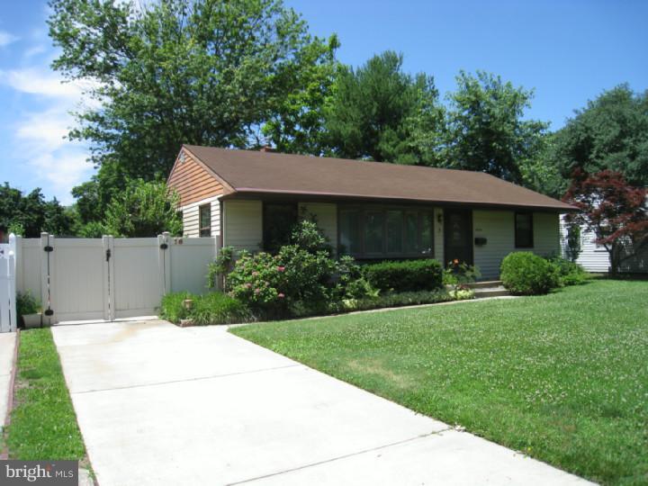 16 Warwick Road Stratford, NJ 08084 - Photo 1 of 16