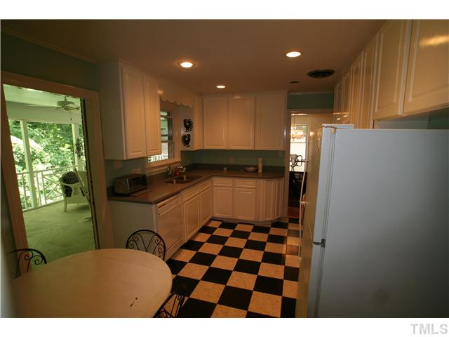 2825 Rothgeb Drive Raleigh, NC 27609 - Photo 8 of 11 Photo 8