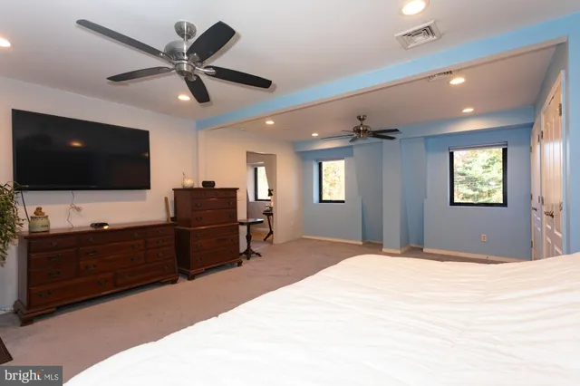 a view of a backyard of the house