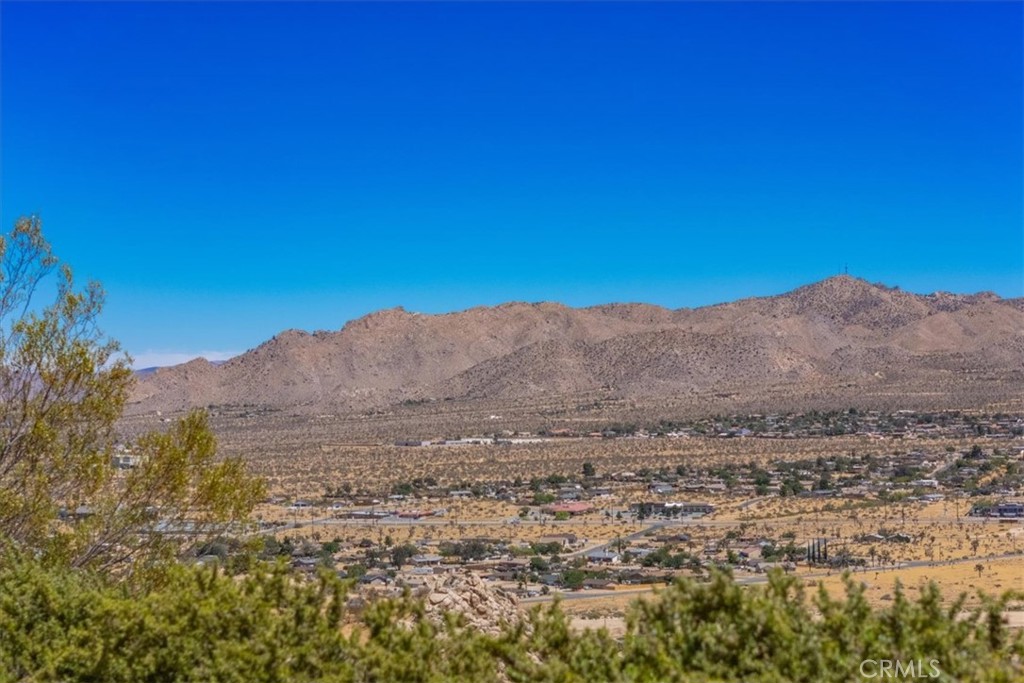 6177 Mandarin Road Yucca Valley, CA 92284 - Photo 41 of 58
