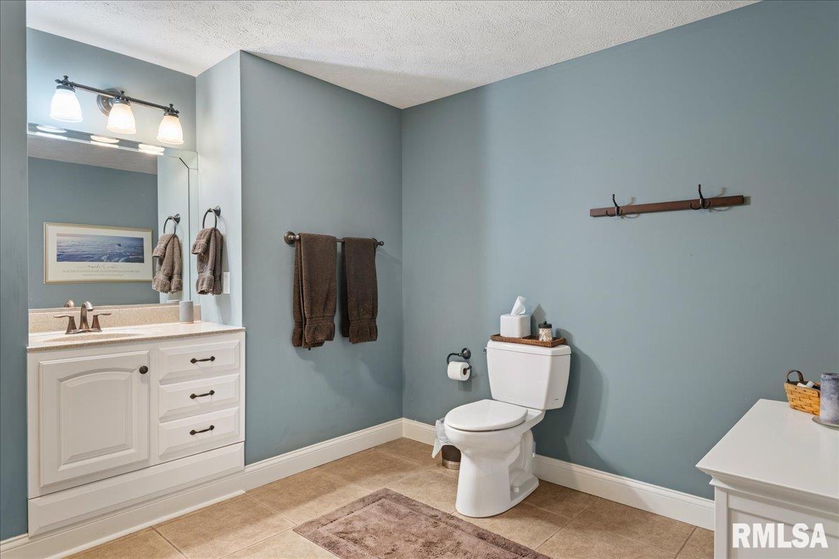 1705 Interlacken Road Springfield, IL 62704 - Photo 29 of 47