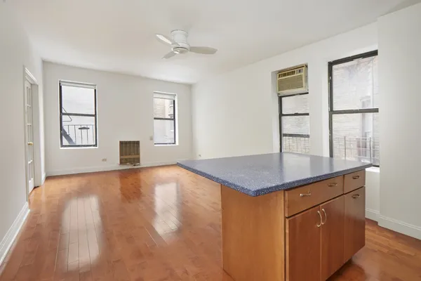 $580,000 | 1264 Amsterdam Avenue, Unit 3D | Morningside Heights