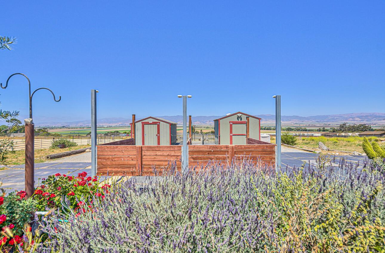 844 River Road Salinas, CA 93908 - Photo 16 of 76