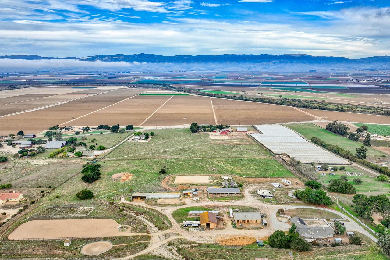 844 River Road Salinas, CA 93908 - Photo 3 of 76