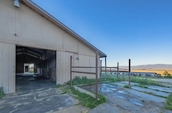 $3,695,000 | 844 River Road, Salinas, CA 93908