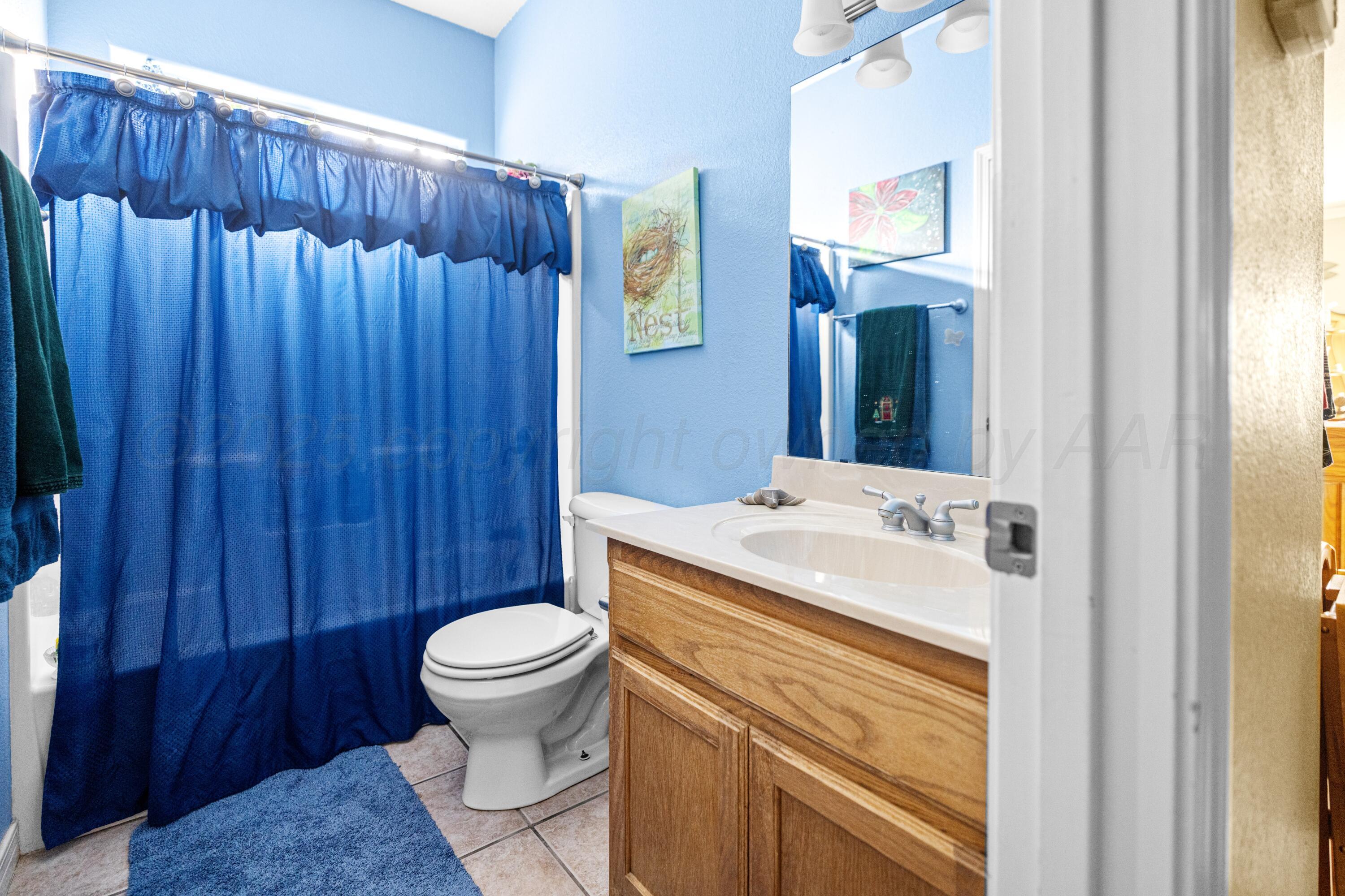 6200 Pans Street Amarillo, TX 79118 - Photo 16 of 29 Guest bathroom