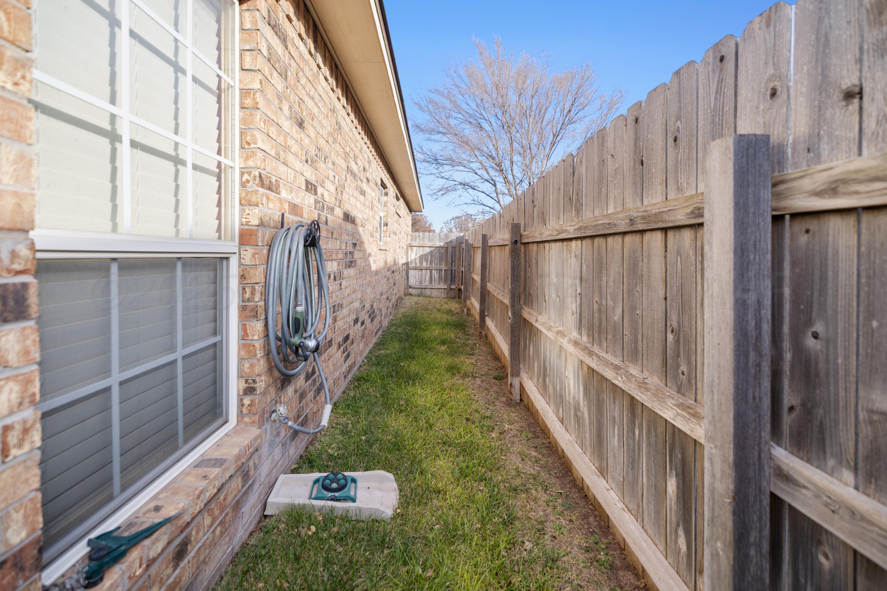 6200 Pans Street Amarillo, TX 79118 - Photo 29 of 29 Side backyard
