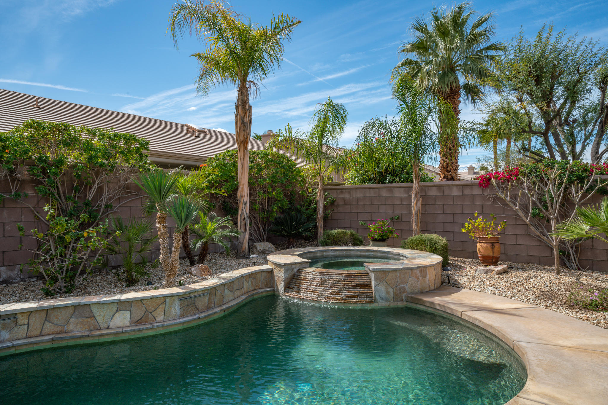 78655 Morning Star Palm Desert, CA 92211 - Photo 20 of 23 a view of a house with pool and sitting area