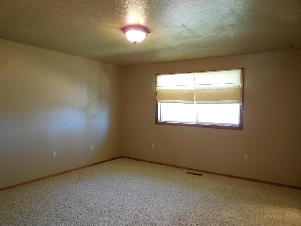 527 East Midway Road Colbert, WA 99005 - Photo 14 of 20