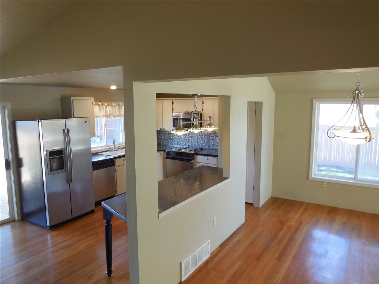 527 East Midway Road Colbert, WA 99005 - Photo 6 of 20