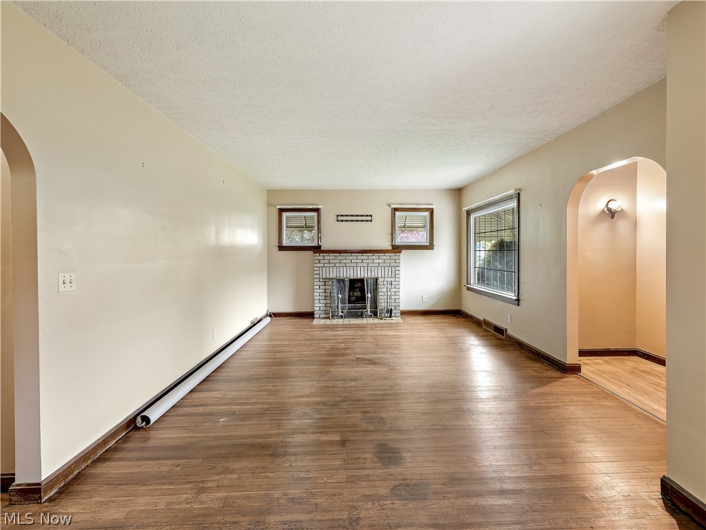 4474 Navarre Road Southwest Canton, OH 44706 - Photo 7 of 31 Gallery Image 7