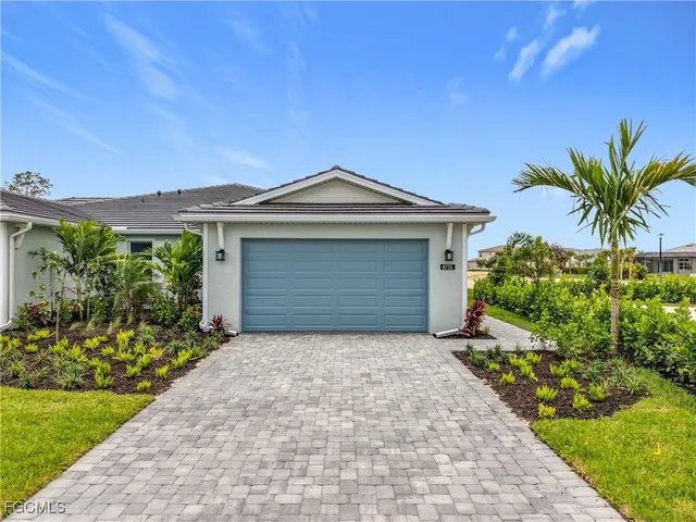 $3,157 | 8735 Catamaran Drive, Unit 3AVILLA, Naples, FL 34114