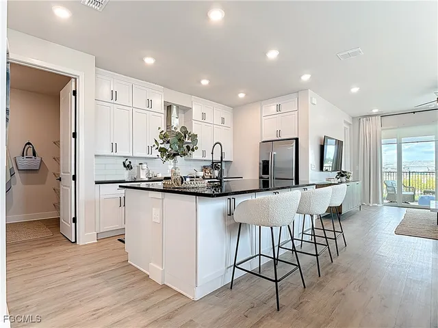 $3,157 | 8735 Catamaran Drive, Unit 3AVILLA, Naples, FL 34114