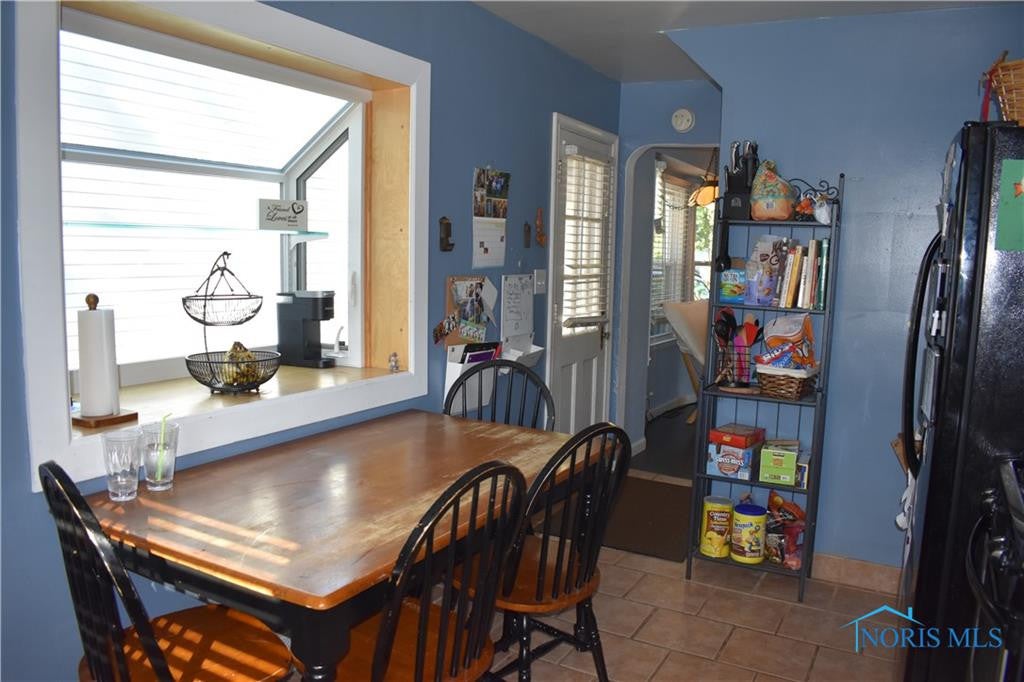 3731 Sherbrooke Road Toledo, OH 43613 - Photo 16 of 33 Photo 16
