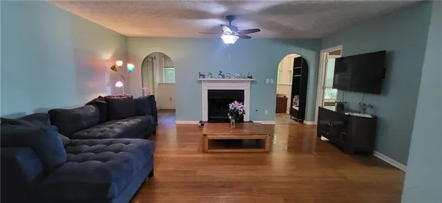 $250,000 | 2105 North Forest Trail, Dunwoody, GA 30338