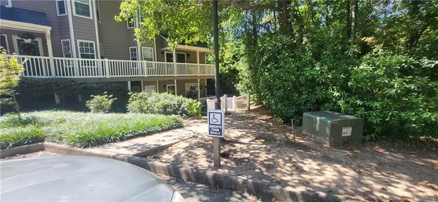 $250,000 | 2105 North Forest Trail, Dunwoody, GA 30338