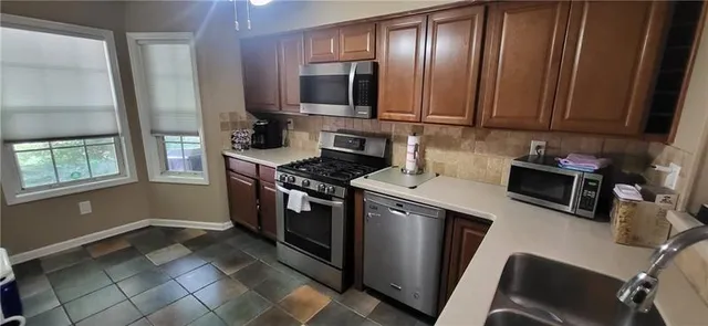 $250,000 | 2105 North Forest Trail, Dunwoody, GA 30338