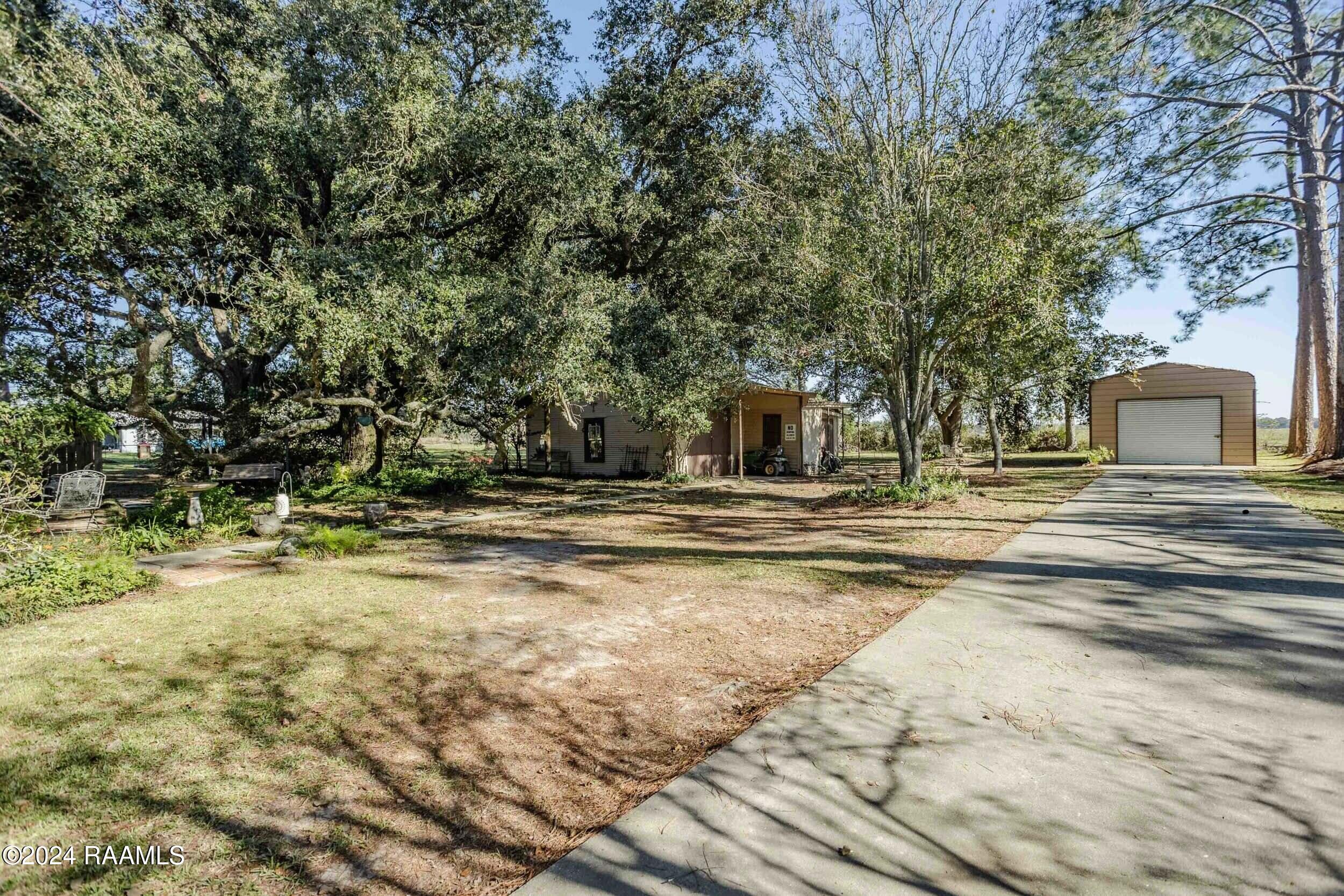 8704 church point hwy -30