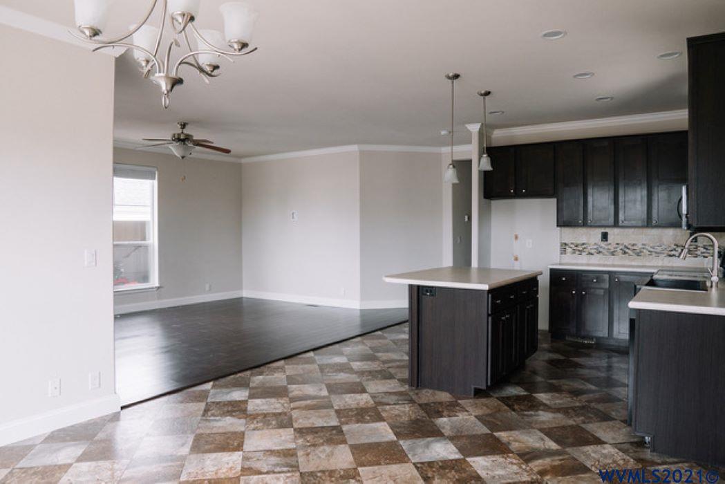 3330 Turner Road Southeast Salem, OR 97302 - Photo 14 of 34 Gallery Image 14