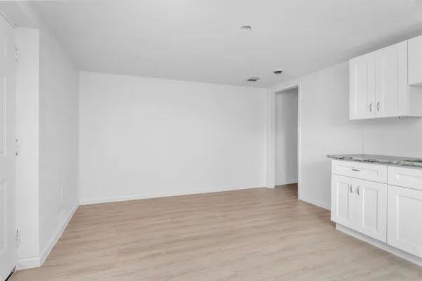 $1,000 | 16016 Green Manor Drive, Unit B, Humble, TX 77396