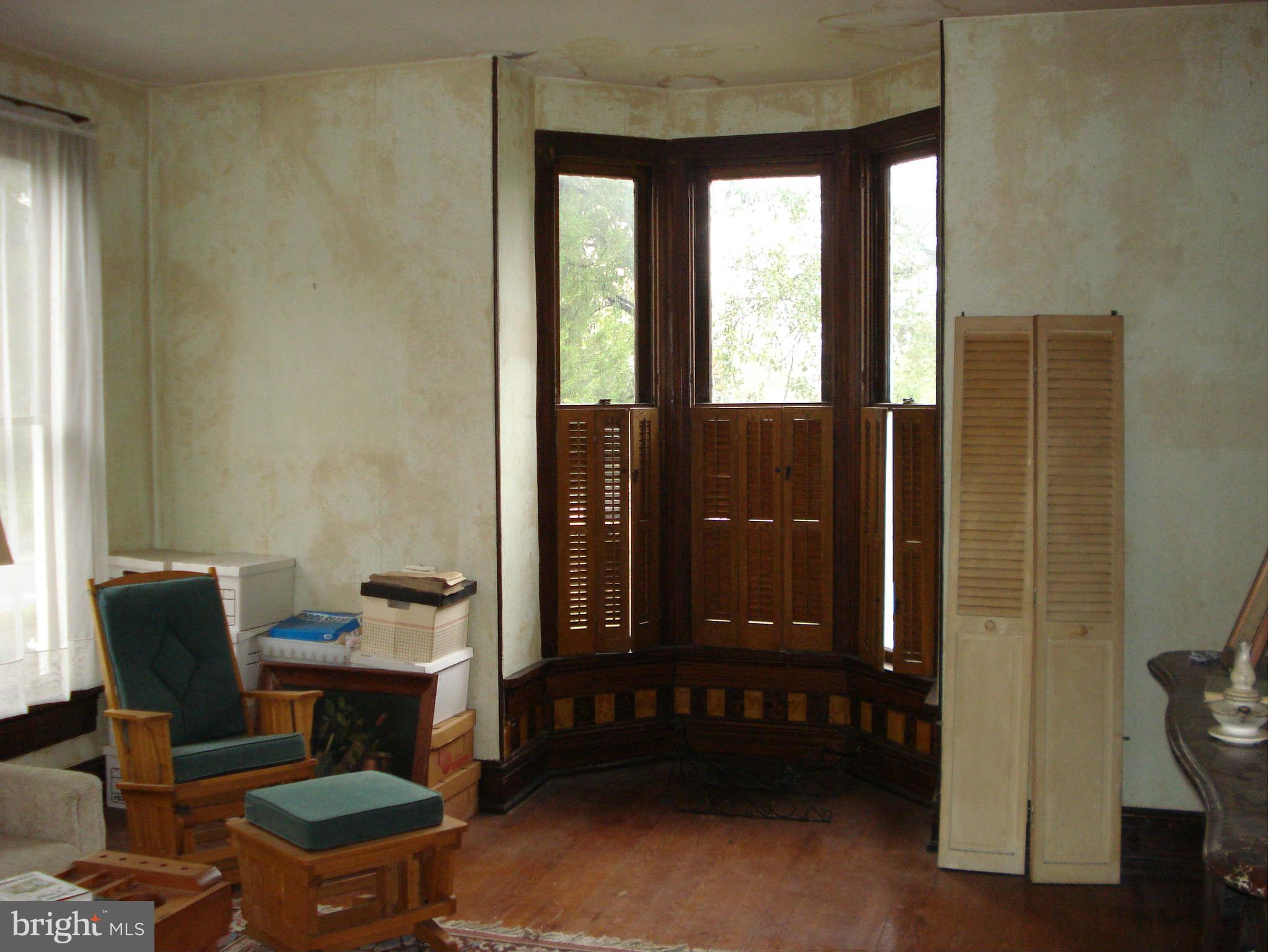 412 Broad Street Crumpton, MD 21628 - Photo 10 of 19 Living Room