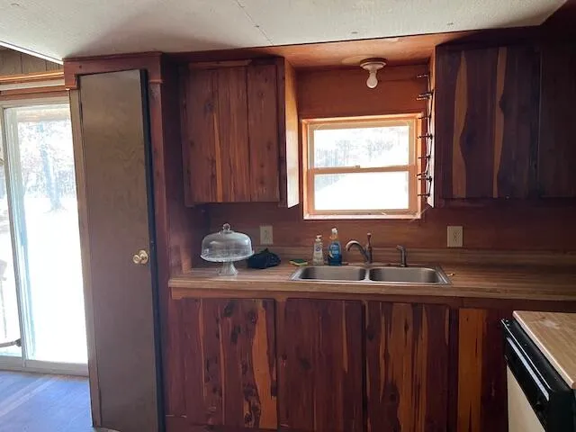 $85,000 | 8799 Garbow Road, Howard City, MI 49329