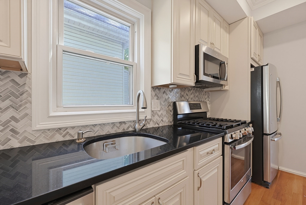 4370 Washington Street, Unit 2 Boston, MA 02131 - Photo 5 of 34