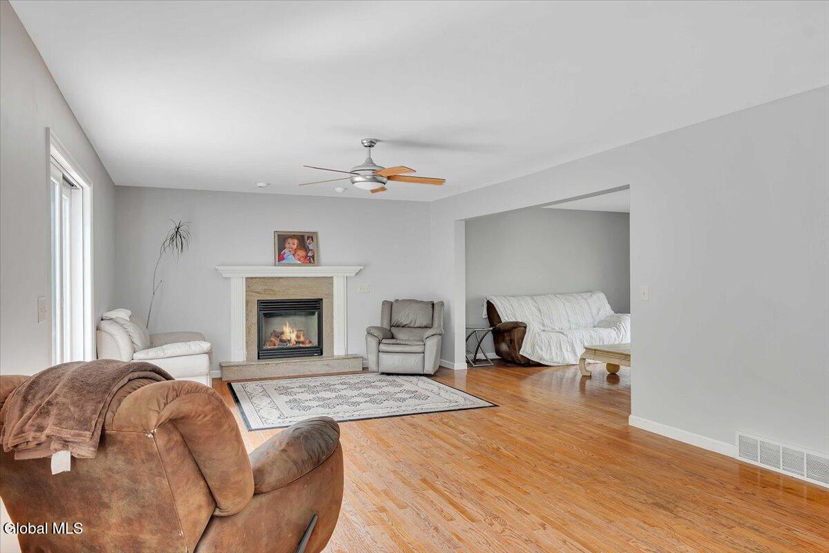 727 Riverview Road Rexford, NY 12148 - Photo 14 of 47 17-P1473346-1